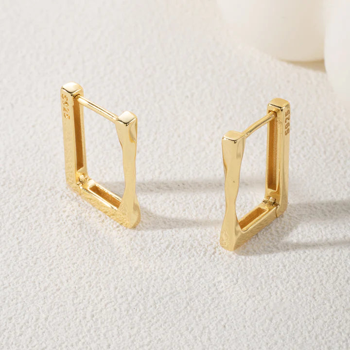 Squared Twist Hoops